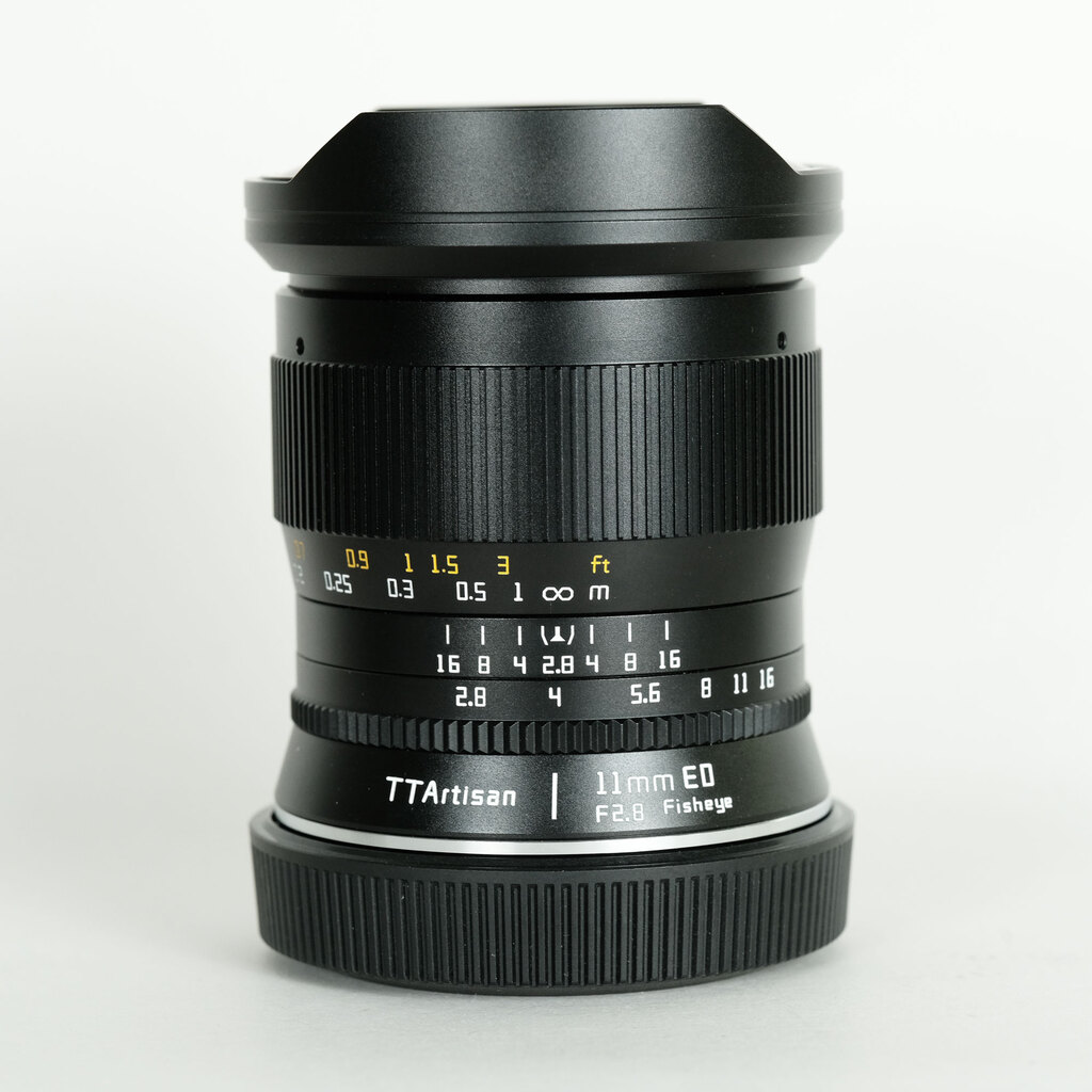 銘匠光学 TTArtisan 11mm F2.8 Fisheye (キヤノンRF用) 銘匠光学 TTArtisan 11mm F2.8 Fisheye (キヤノンRF用)