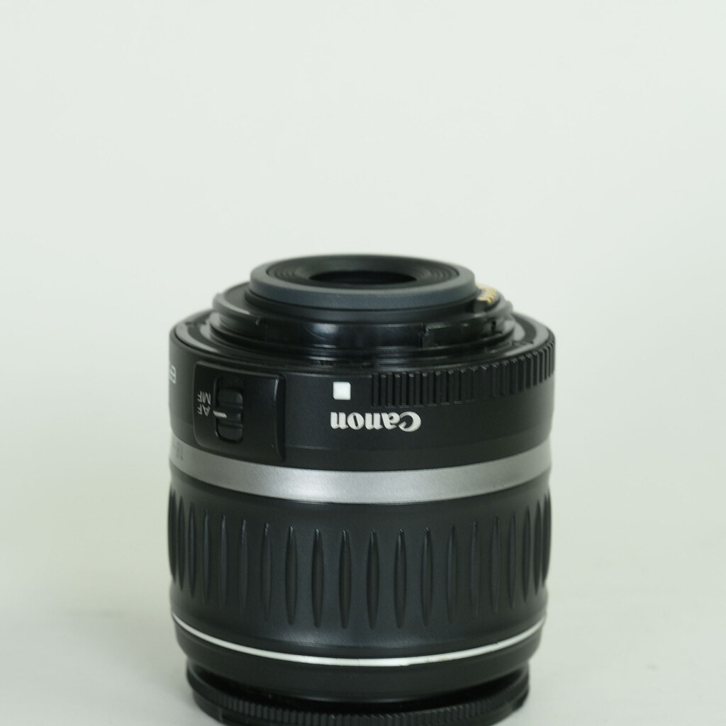 Canon EF-S 18-55mm F3.5-5.6 II USM