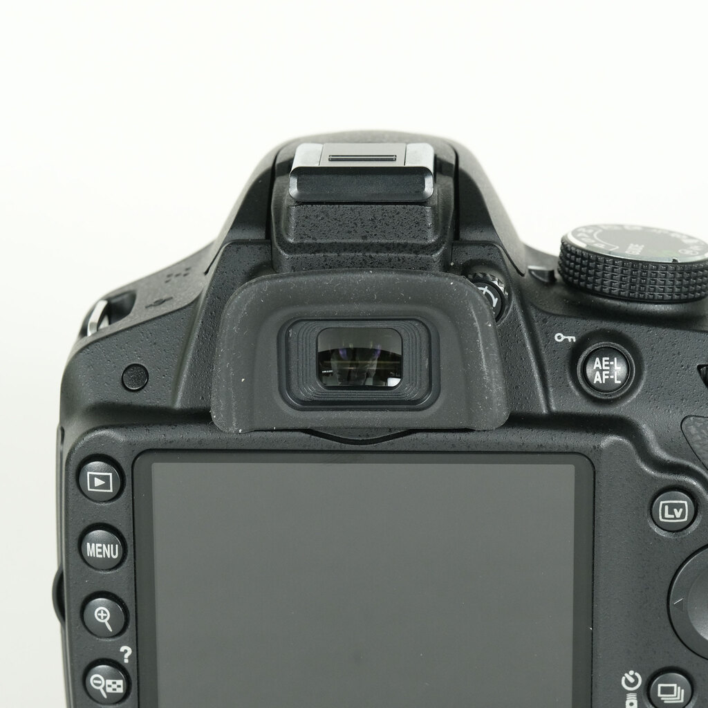 Nikon D3200ボディ ブラックの出品 | ONE SCENE（ワンシーン）