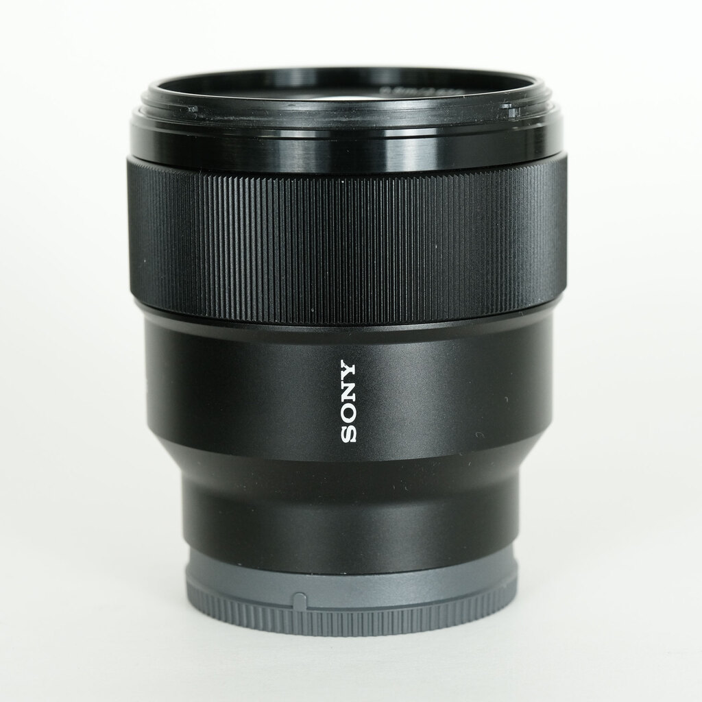 SONY FE 85mm F1.8 SEL85F18