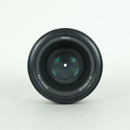 Nikon AF-S NIKKOR 50mm f/1.8G Nikon AF-S NIKKOR 50mm f/1.8G