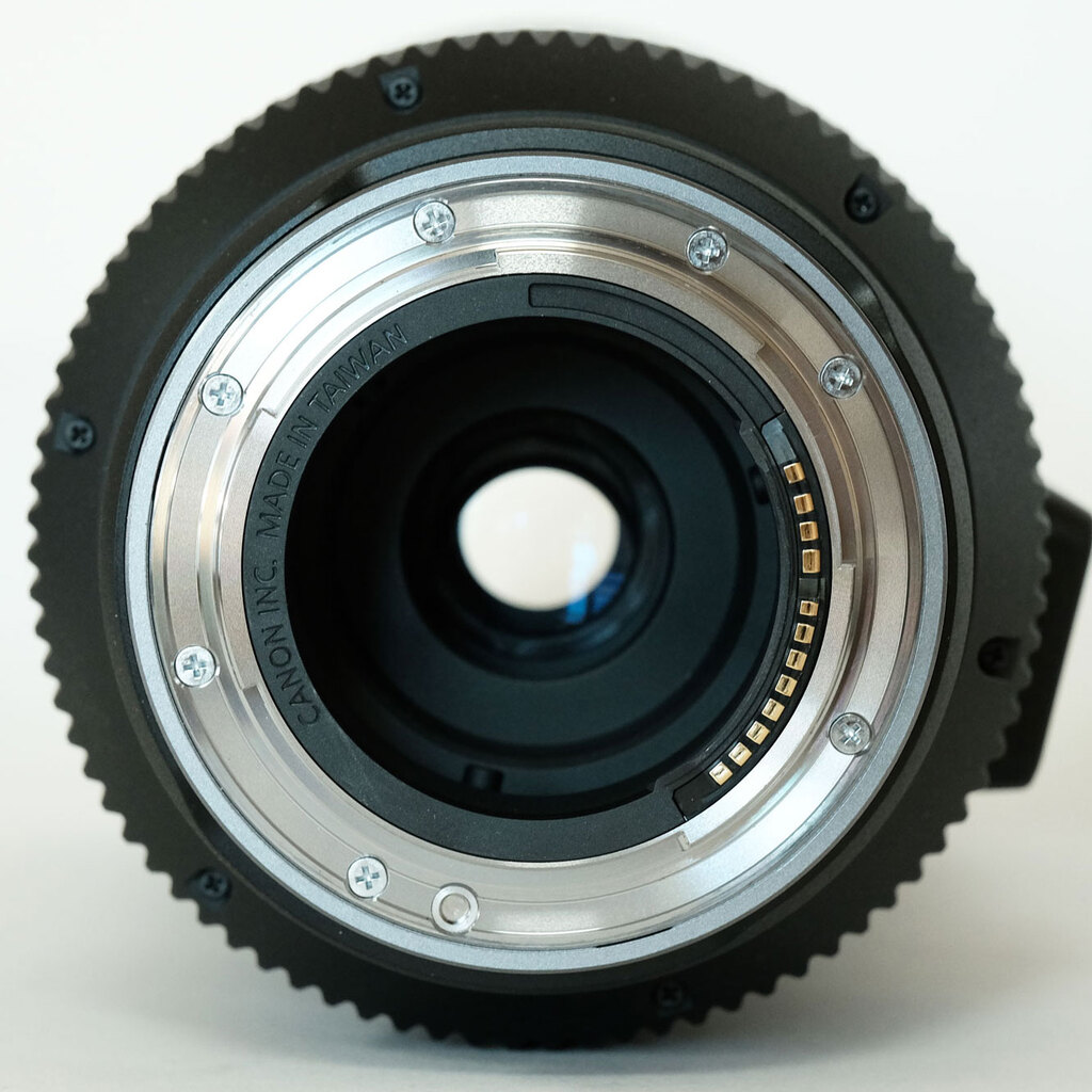 Canon RF800mm F11 IS STM