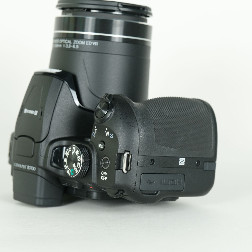 Nikon COOLPIX B700 ブラック