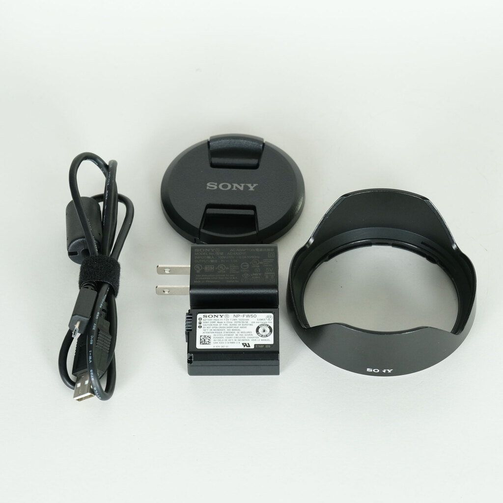 SONY Cyber-shot DSC-RX10M3