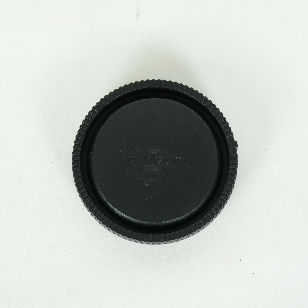 SONY E 20mm F2.8 SEL20F28