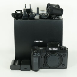 FUJIFILM X-H2