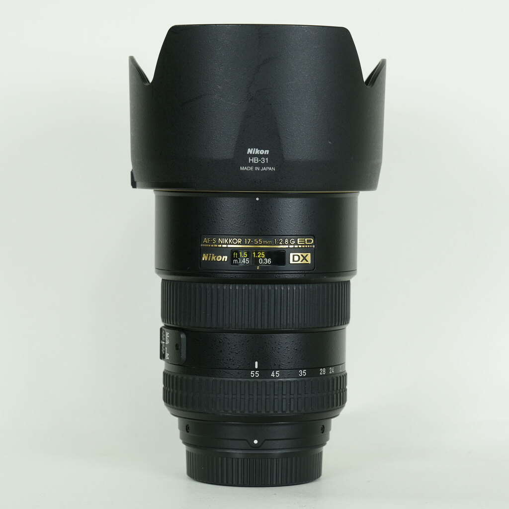 Nikon AF-S DX Zoom-Nikkor 17-55mm f/2.8G IF-ED