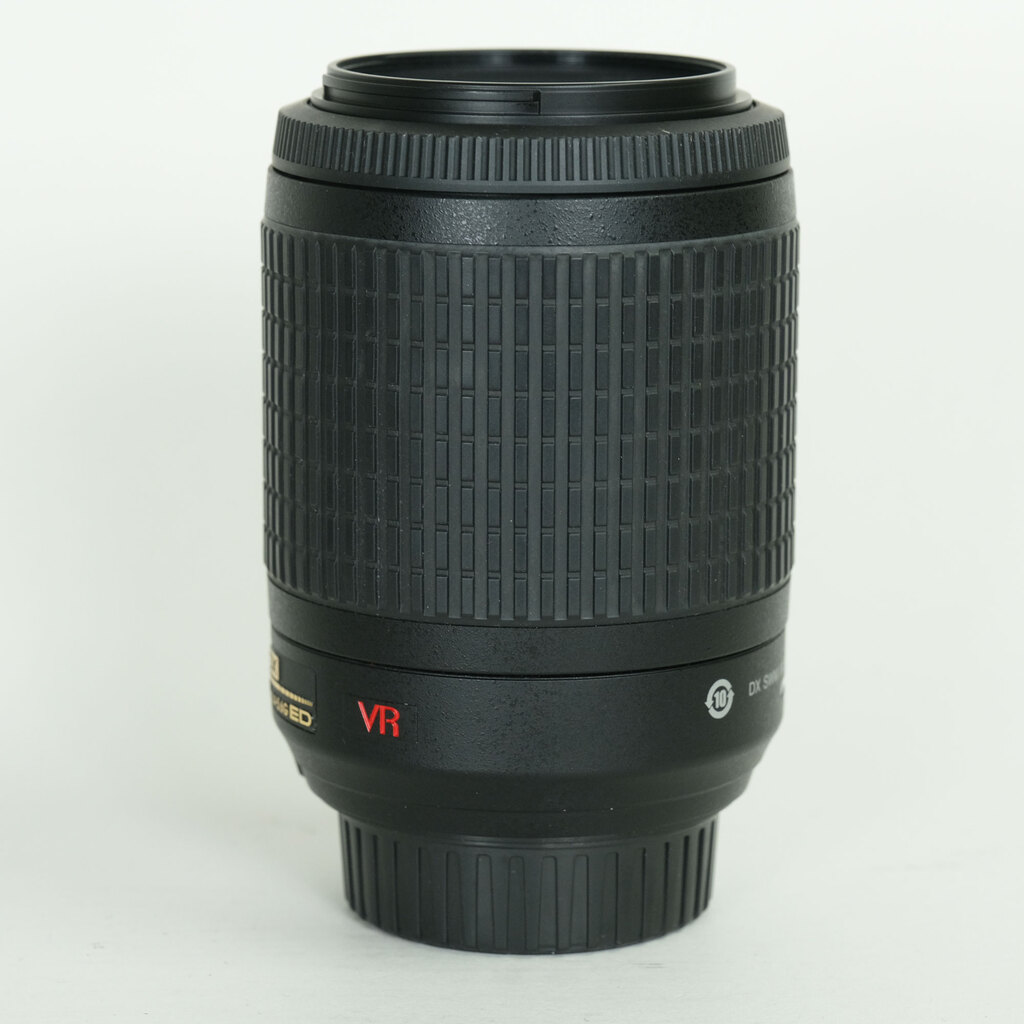 Nikon AF-S DX VR Zoom-Nikkor 55-200mm F4-5.6G IF-ED