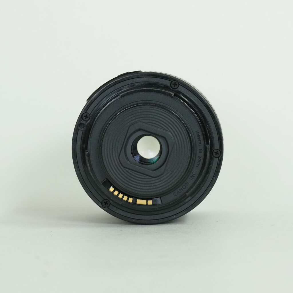 Canon EF-S18-55mm F4-5.6 IS STM