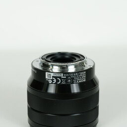 SONY E 10-18mm F4 OSS SEL1018