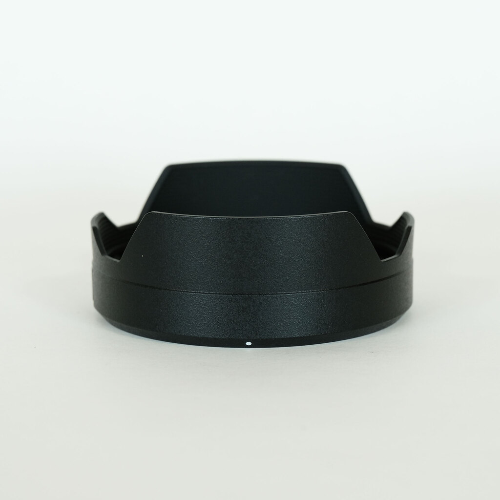 Panasonic LUMIX S 28-200mm F4-7.1 MACRO O.I.S.