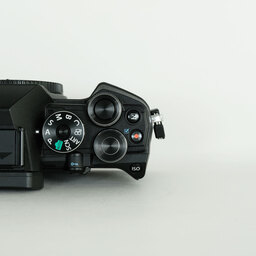 OLYMPUS OM-D E-M5 Mark III