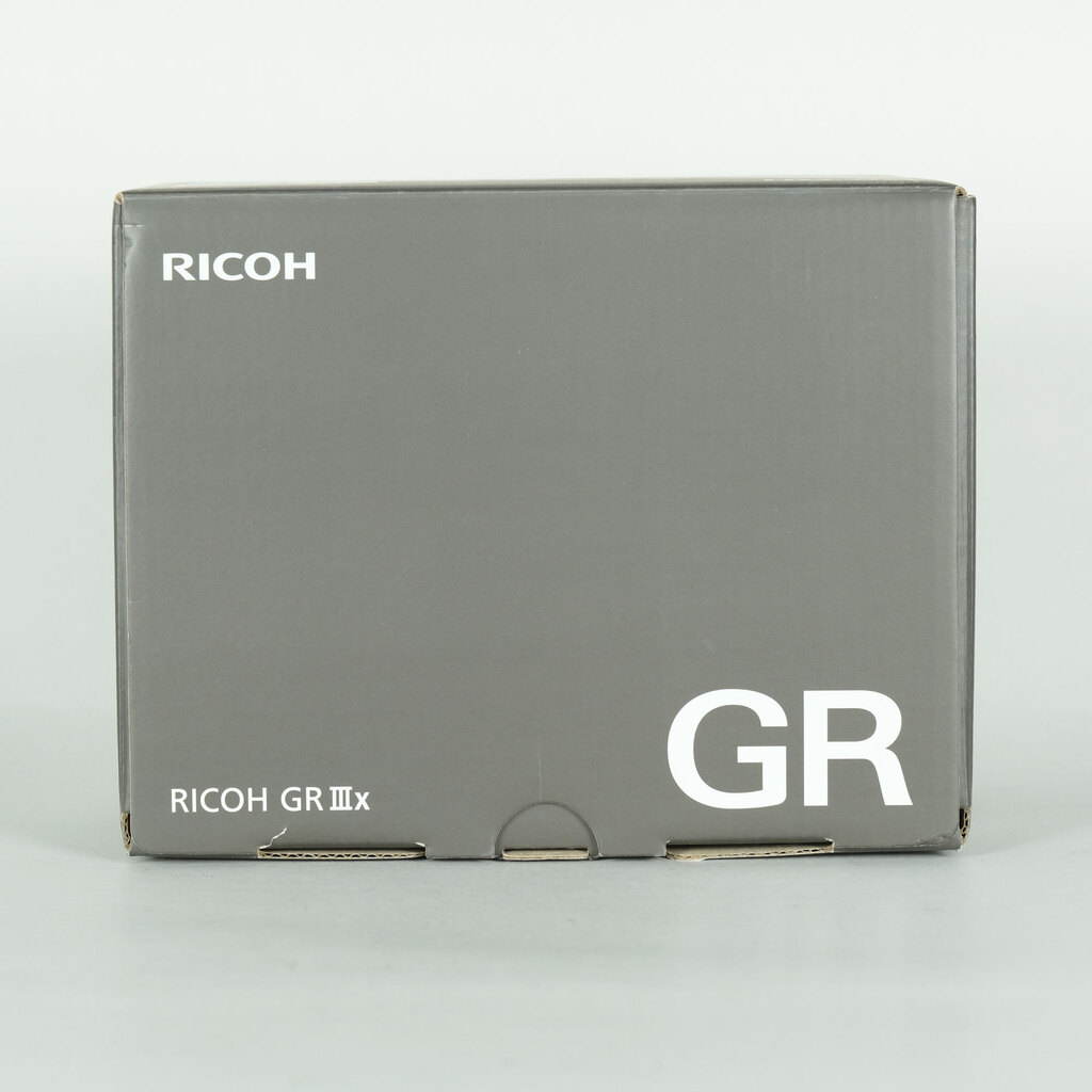 RICOH GR IIIxの出品 | ONE SCENE（ワンシーン）