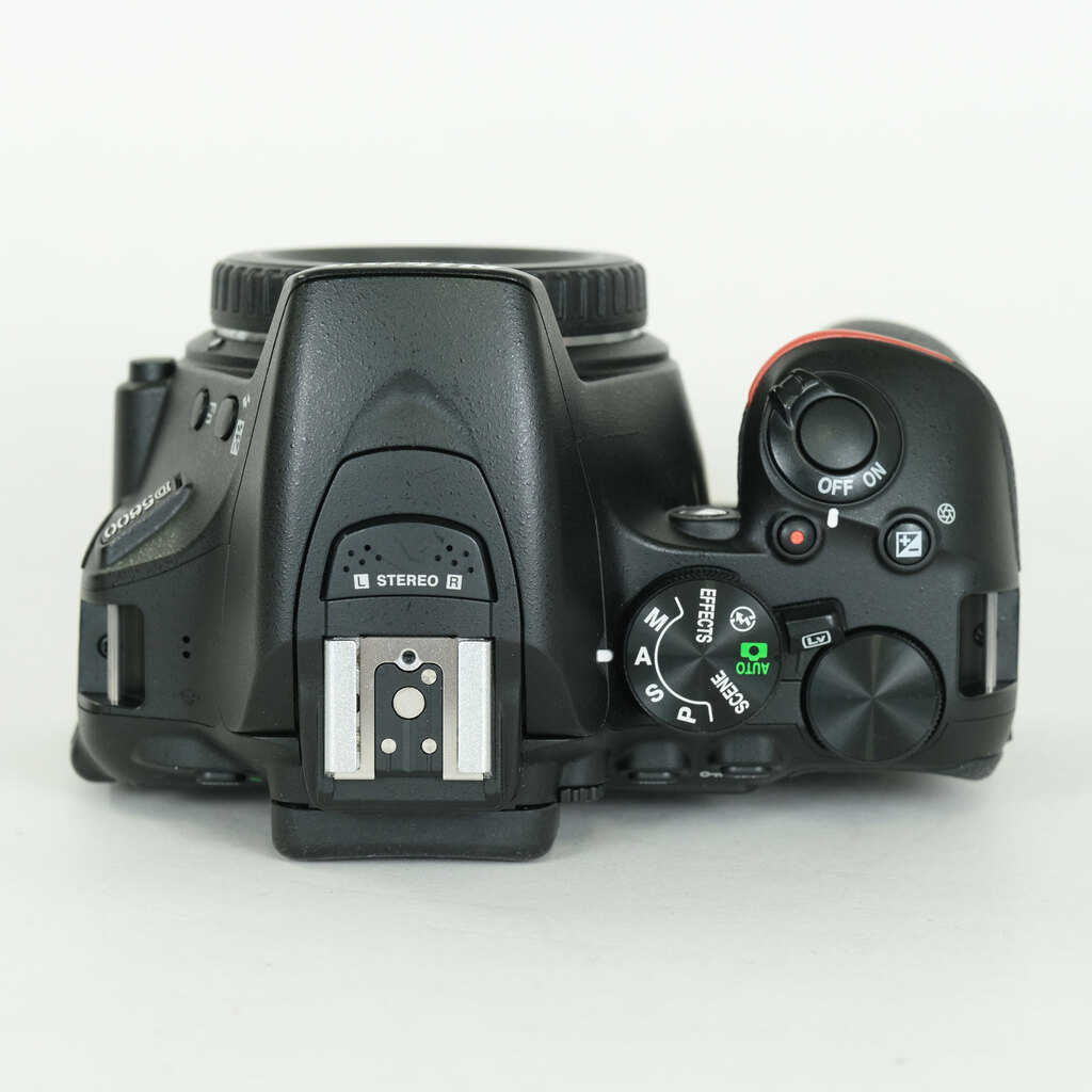 Nikon D5600
