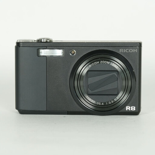RICOH R8 Two-tone