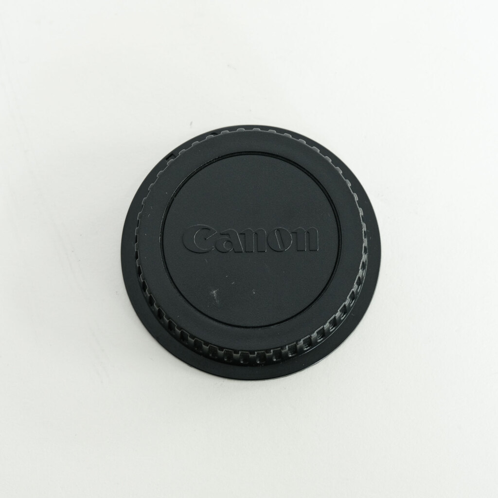 Canon EF-S18-55mm F4-5.6 IS STM