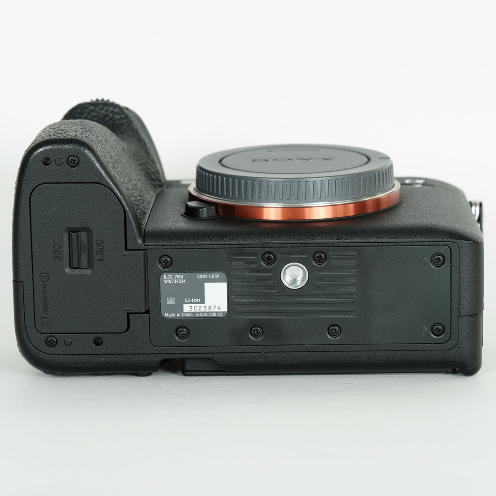 SONY α7 IV(ILCE-7M4) SONY α7 IV(ILCE-7M4)