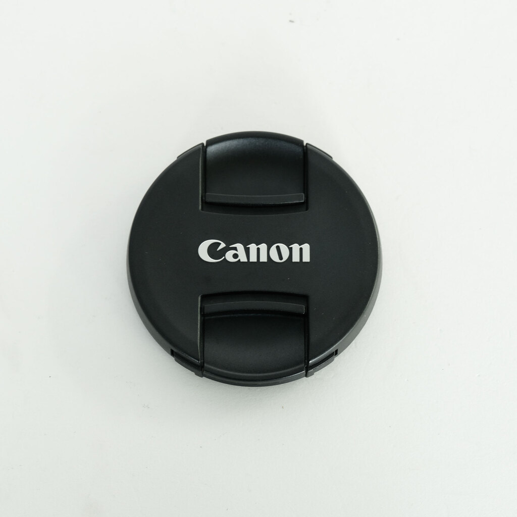 Canon EF-S18-135mm F3.5-5.6 IS USM