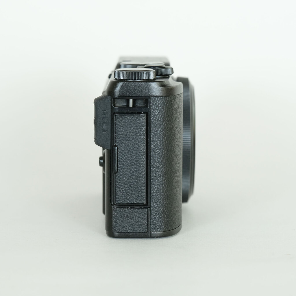 FUJIFILM XF10 ブラック