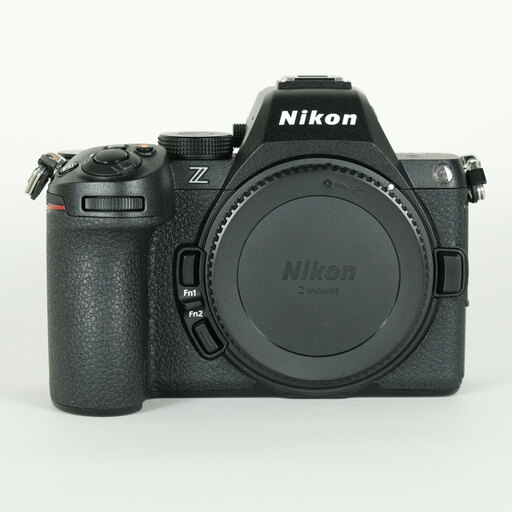 Nikonが生み出したNikonらしい高コスパ機「Nikon Z5II」 | ONE SCENE