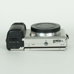 SONY α6000(ILCE-6000) SONY α6000(ILCE-6000)