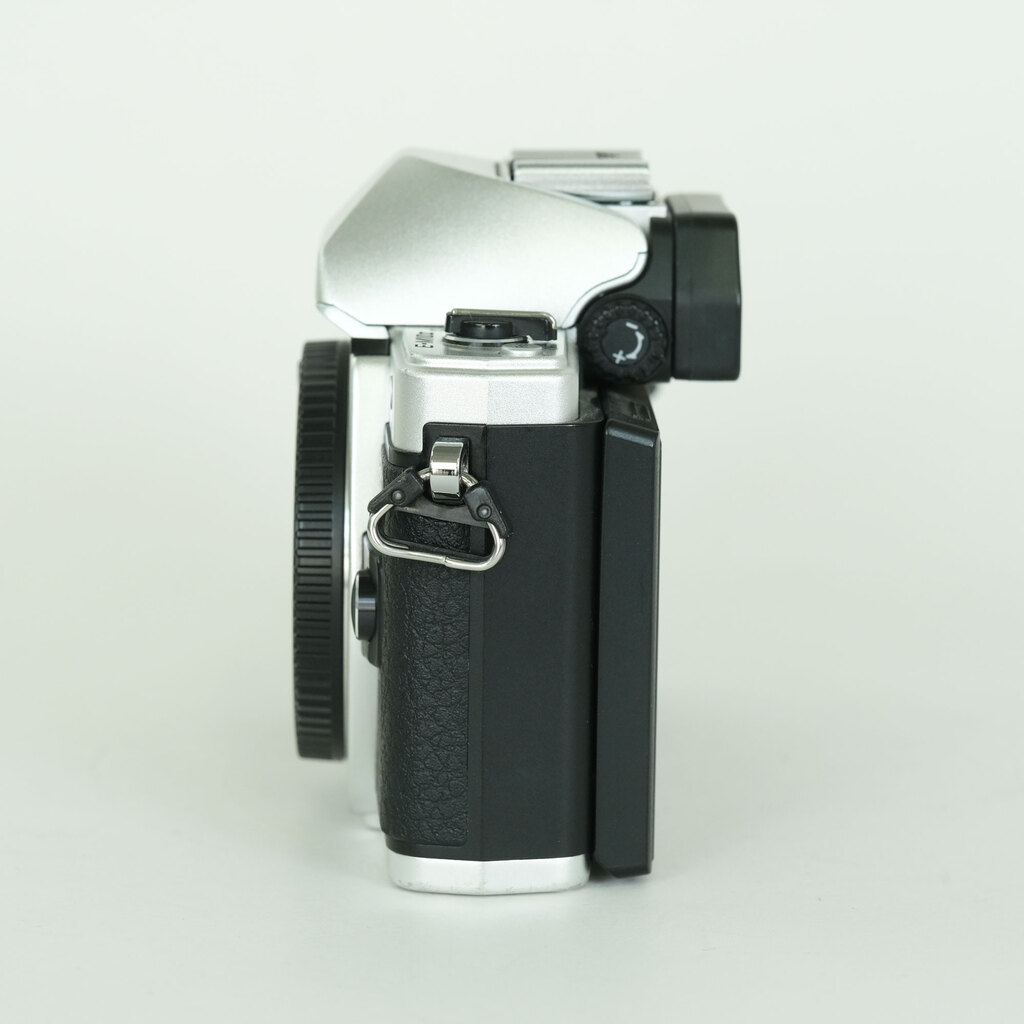 OLYMPUS OM-D E-M10 Mark II