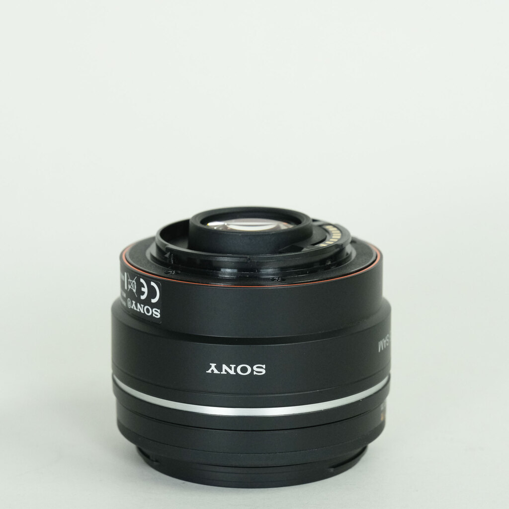 SONY DT 35mm F1.8 SAM SAL35F18