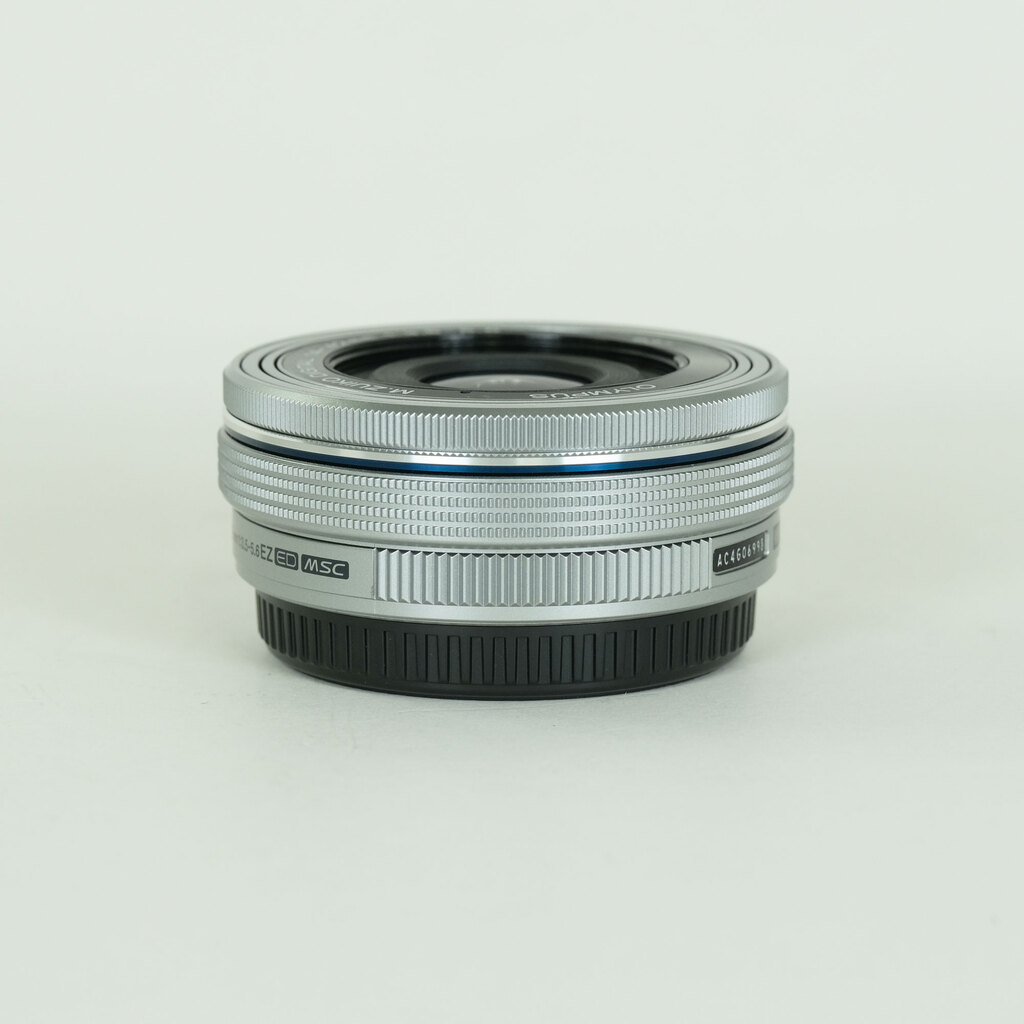 OLYMPUS M.ZUIKO DIGITAL ED 14-42mm F3.5-5.6 EZ シルバー