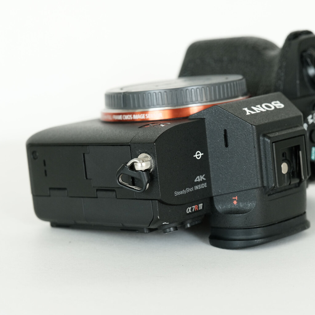 SONY α7RIV ボディ ILCE-7RM4A   【後期モデル 液晶下部にSONYロゴなし】