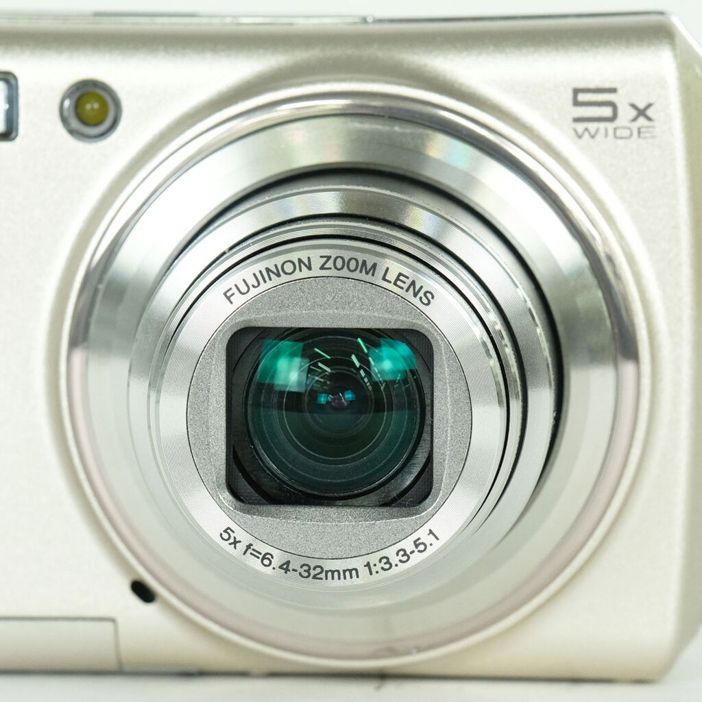 FUJIFILM FinePix F200EXR　シルバー