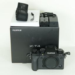 FUJIFILM X-T4