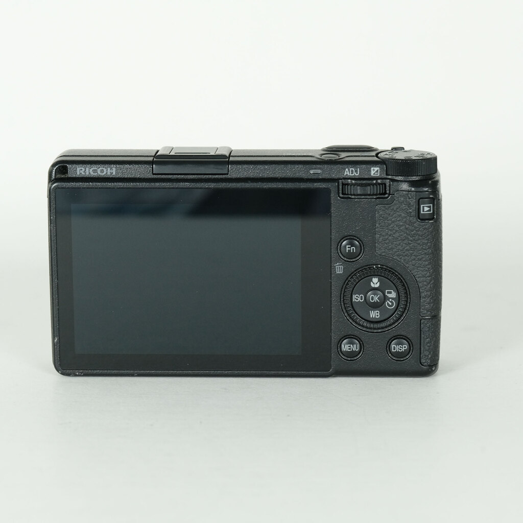 RICOH GR IIIの出品 | ONE SCENE（ワンシーン）