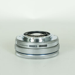 OLYMPUS M.ZUIKO DIGITAL ED 14-42mm F3.5-5.6 EZ シルバー