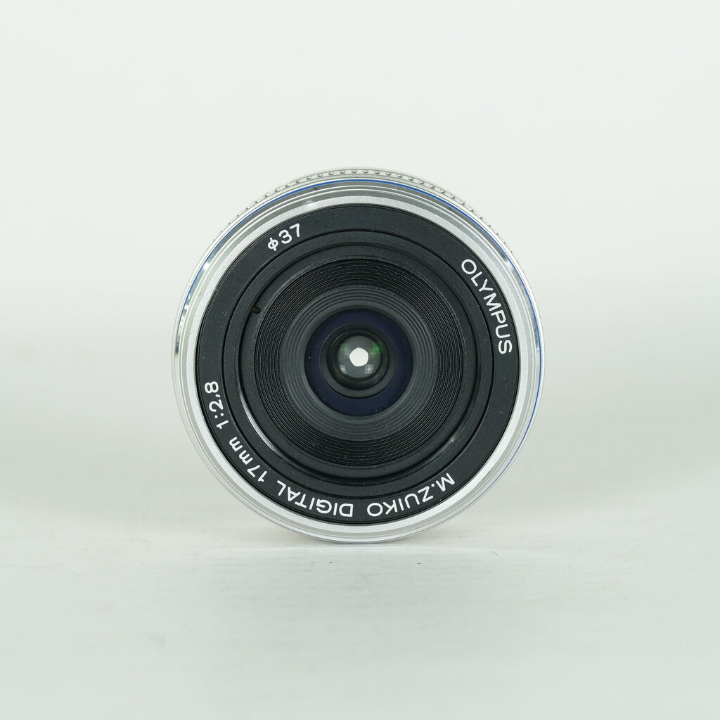 OLYMPUS M.ZUIKO DIGITAL 17mm F2.8 シルバーの出品 | ONE SCENE（ワン