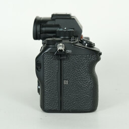 SONY α7 III（ILCE-7M3）