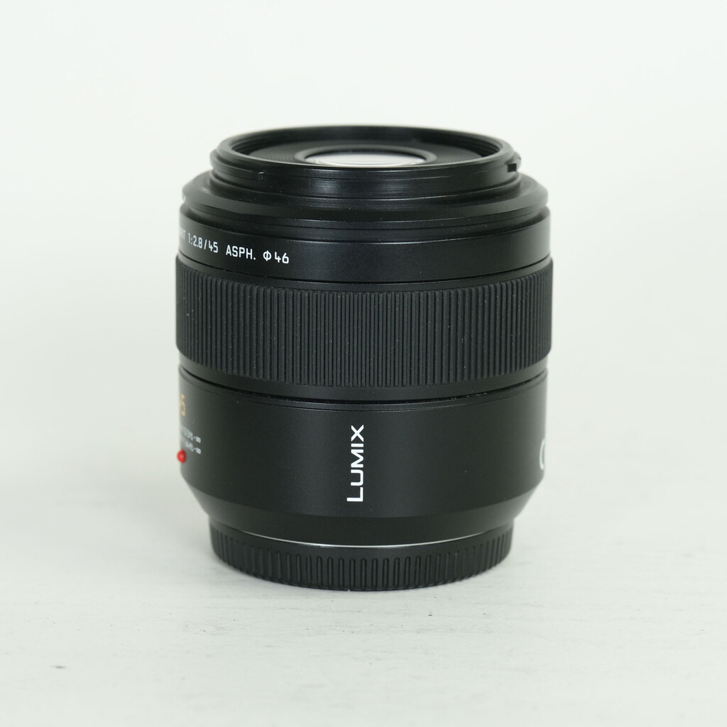 Panasonic LEICA DG MACRO-ELMARIT 45mm F2.8 ASPH. MEGA O.I.S.
