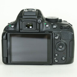 Nikon D5100 ボディ