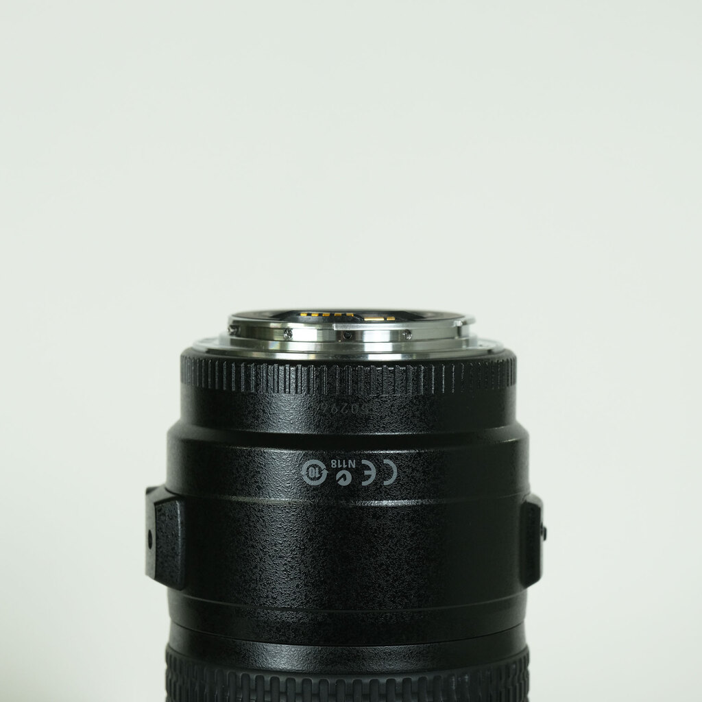 Canon EF70-300mm F4-5.6 IS USM