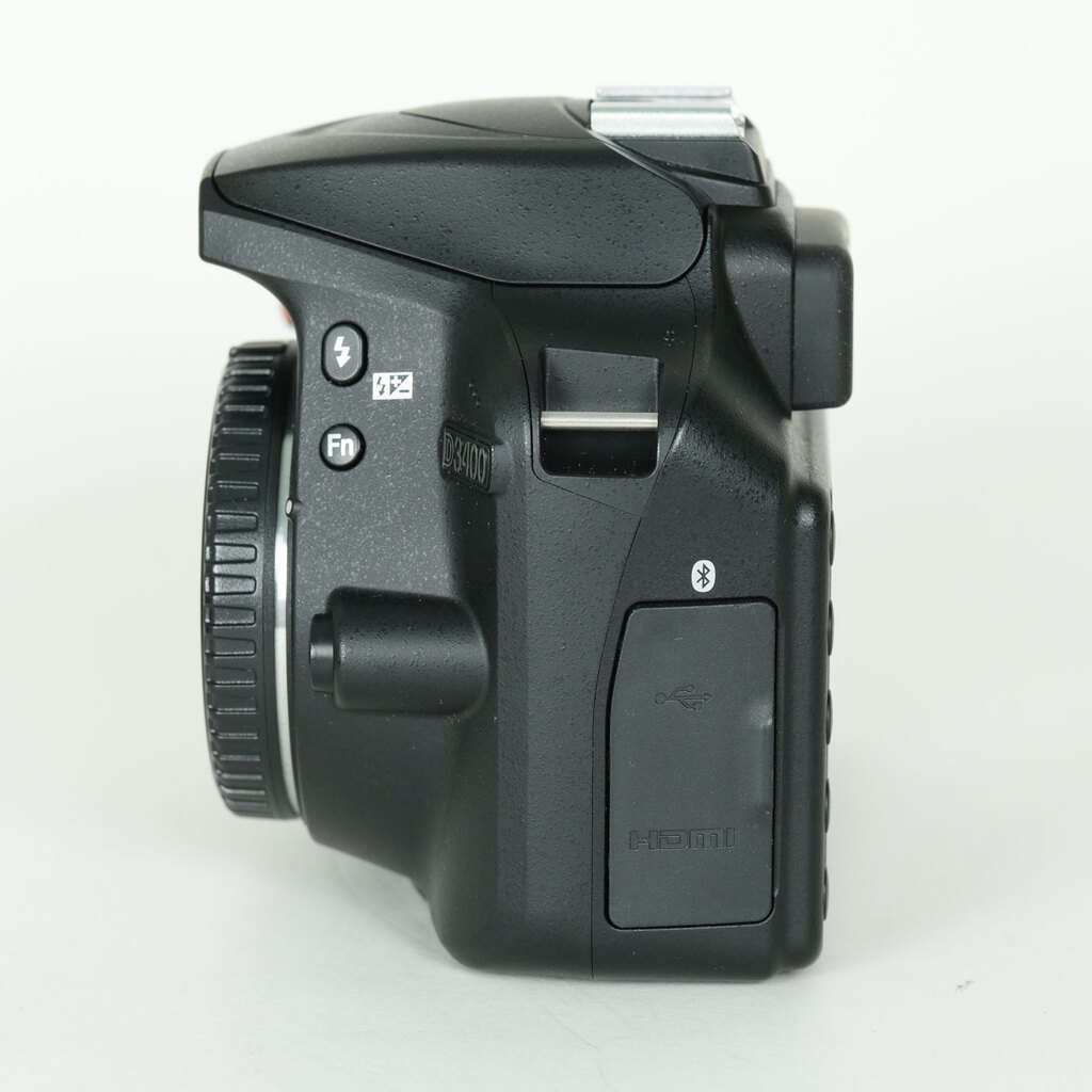 Nikon D3400