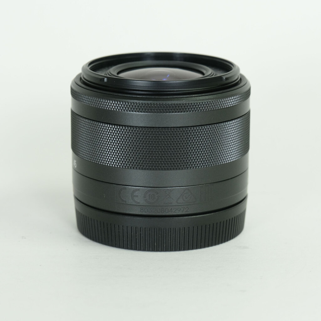 Canon EF-M15-45mm F3.5-6.3 IS STM Canon EF-M15-45mm F3.5-6.3 IS STM