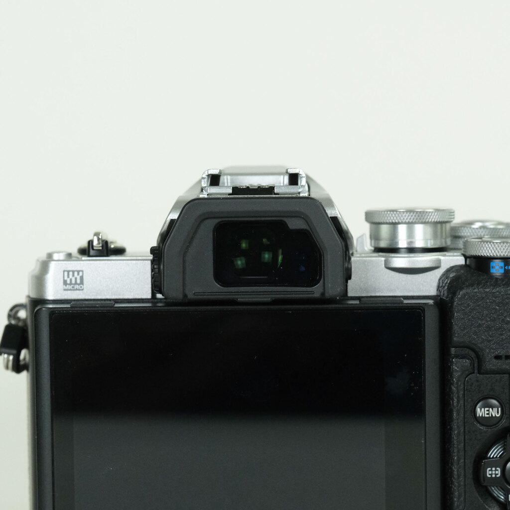 OLYMPUS OM-D E-M10 Mark IV