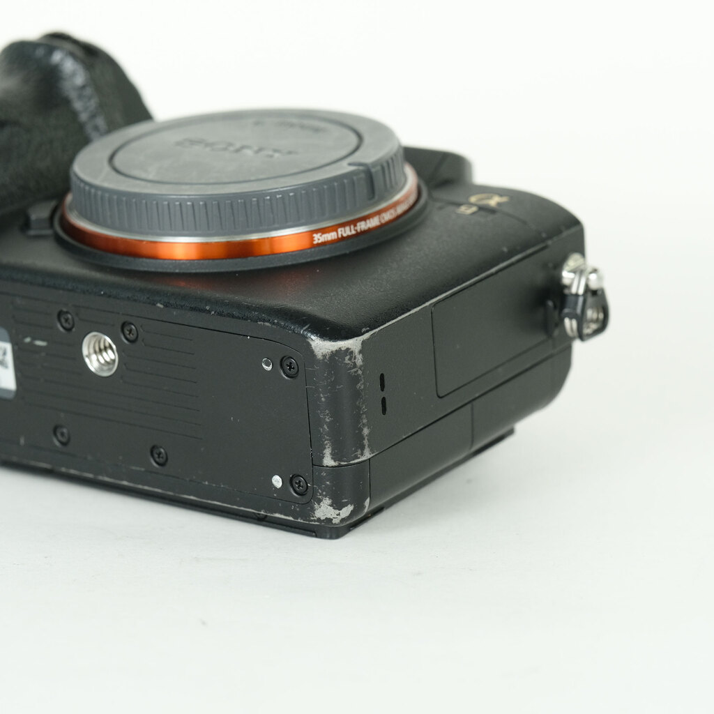 SONY α9（ILCE-9）の出品 | ONE SCENE（ワンシーン）