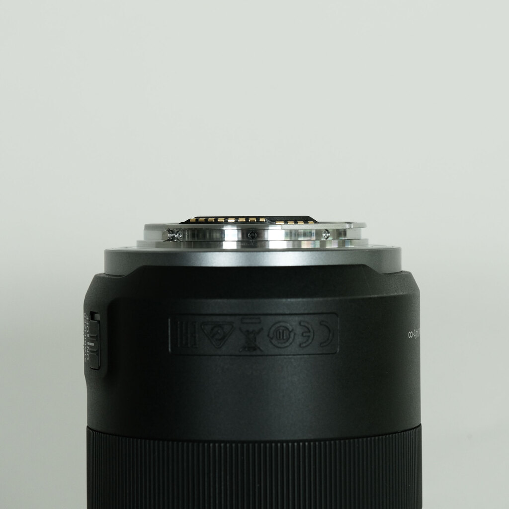 Canon RF85mm F2 MACRO IS STM