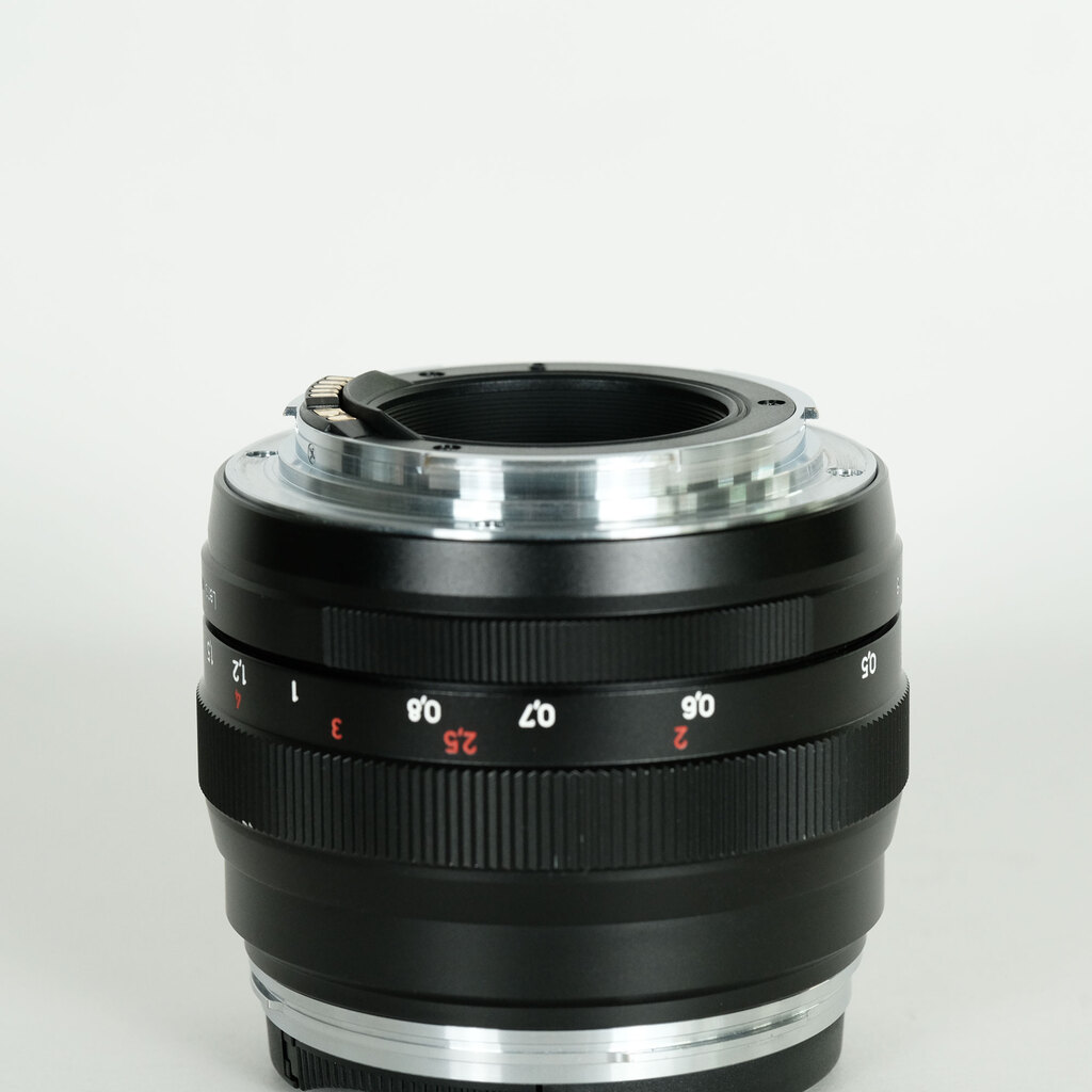 Carl Zeiss Planar T* 50mm F1.4 ZE [キヤノンEF用]