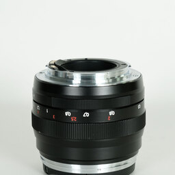 Carl Zeiss Planar T* 50mm F1.4 ZE [キヤノンEF用]