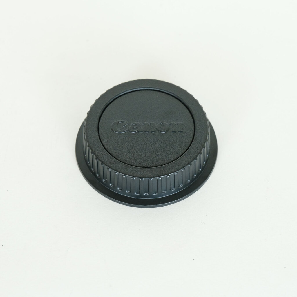 Canon EF40mm F2.8 STM