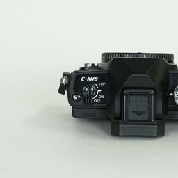 OLYMPUS OM-D E-M10 Mark IV