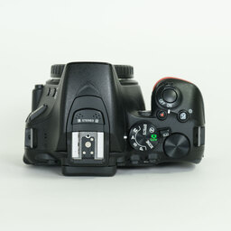 Nikon D5600
