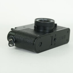 FUJIFILM X half X-HF1
