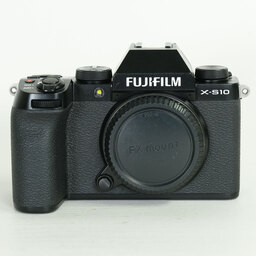 FUJIFILM X-S10